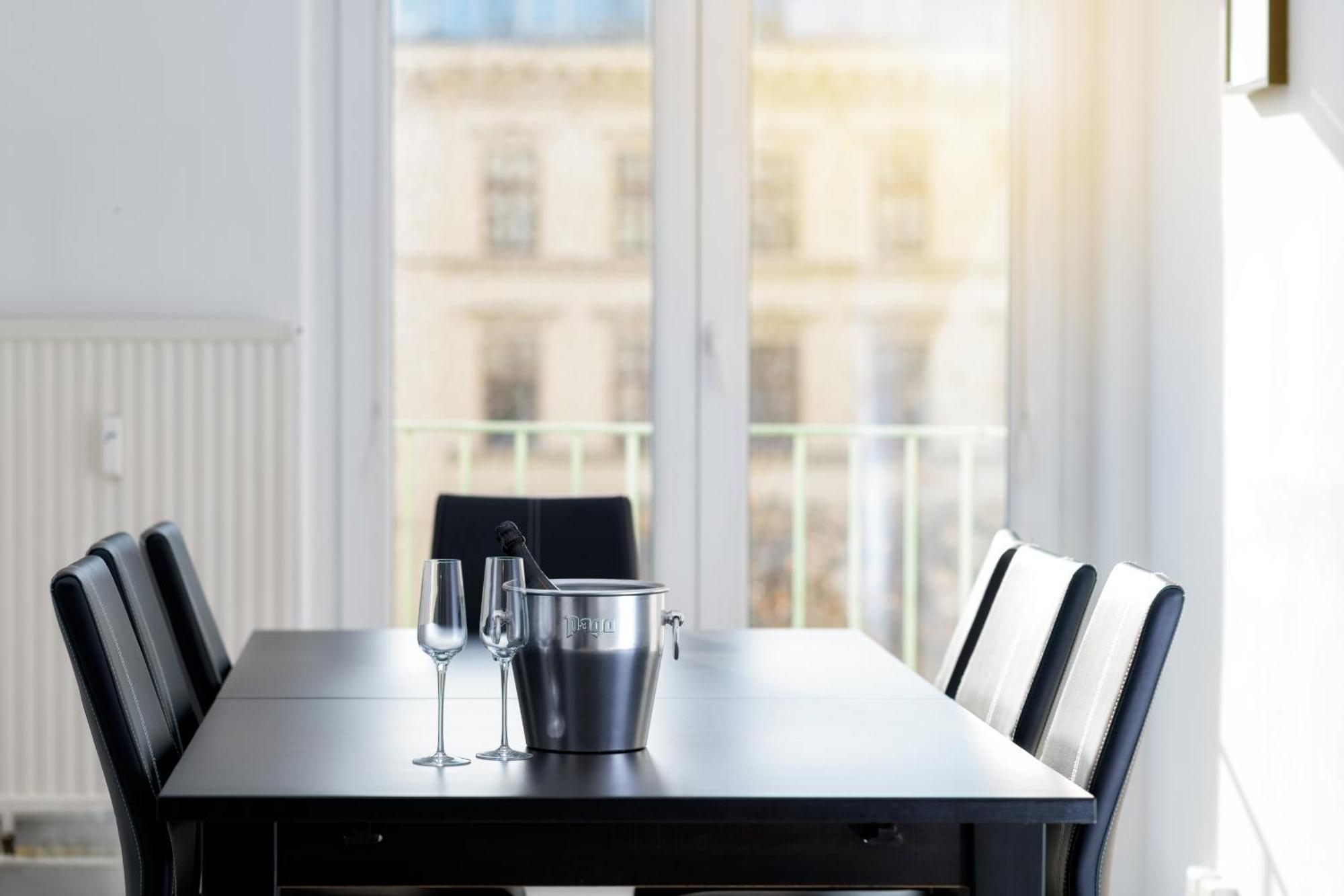 Apartment *opera Luxury Apartment* 2br Wien